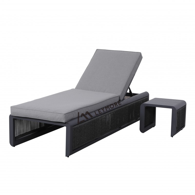 LM22-AL2 Lounger Set with a Side Table